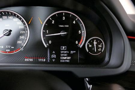 BMW X5 xDrive 30d, Rundinstrumente