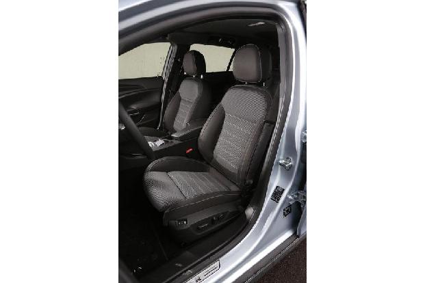 Opel Insignia Country Tourer 2.0 CDTI, Fahrersitz