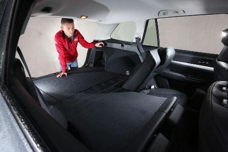 Subaru Outback 2.0D, Kofferraum, Sitz umklappen