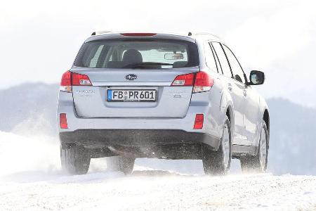 Subaru Outback 2.0D, Heckansicht
