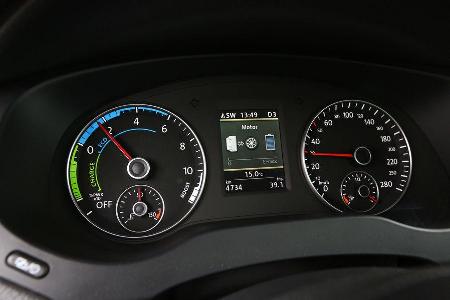 VW Jetta Hybrid, Rundinstrumente