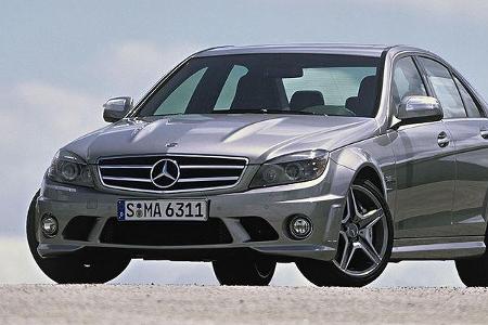 Zum Fünften Mal hat der Mercedes Werkstuner sich die C-Klasse vorgeknöpft.