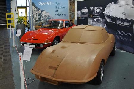 12/2015 - Opel Werkstatt, Rsselsheim, berblick - die Highlights des Museums - mokla1215