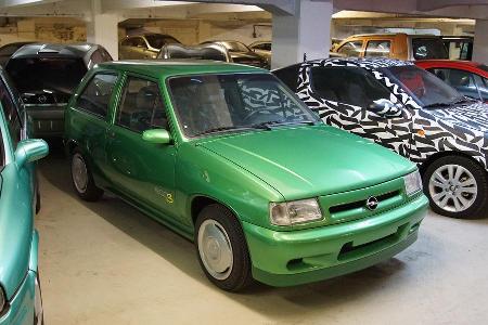 12/2015 - Opel Werkstatt, Rsselsheim, berblick - die Highlights des Museums - mokla1215