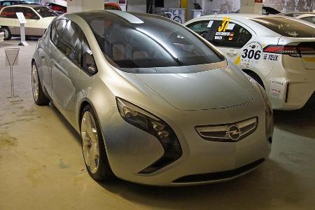 12/2015 - Opel Werkstatt, Rsselsheim, berblick - die Highlights des Museums - mokla1215