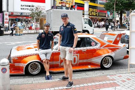 Ricciardo & Verstappen - Toyko - Tuning - Red Bull - 2016