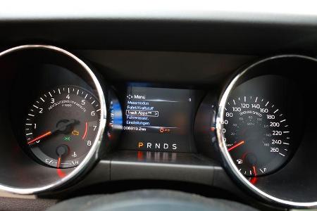 Ford Mustang 2.3 Ecoboost Fastback, Rundinstrumente