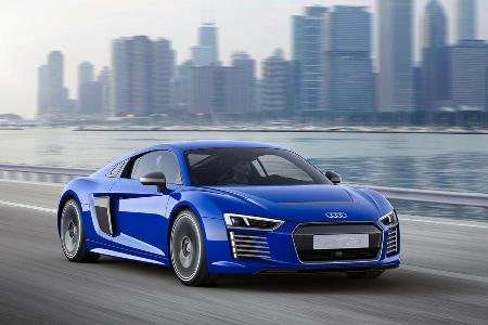 Audi R8 e-tron piloted driving - CES Asia 2015