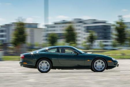 Jaguar-XK8-Mercedes-Benz-CL-500-Fahrbericht