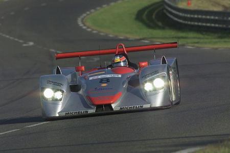 Ohne Mercedes, Toyota, BMW und Nissan gab es schon 2000 keine ernsten Gegner für Audi. Gleich drei R8 standen am Ende an der...