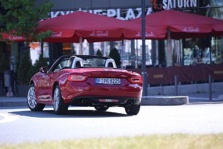 Fiat 124 Spider 1.4 Turbo, Heckansicht