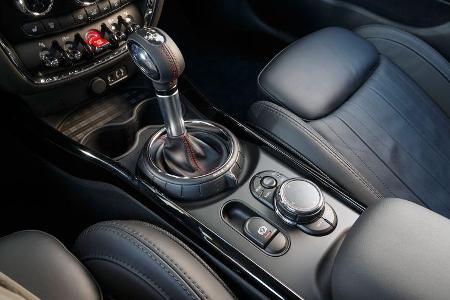 Mini Clubman Cooper SD All4, Mittelkonsole