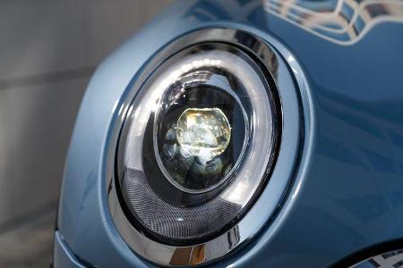 Mini Clubman Cooper SD All4, Frontscheinwerfer