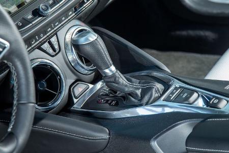 Chevrolet Camaro 6.2V8, Schalthebel