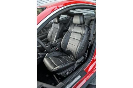 Ford Mustang 5.0 V8, Fahrersitz
