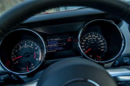 Ford Mustang 5.0 V8, Rundinstrumente