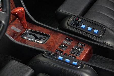 Mercedes 300 CE, Schalthebel