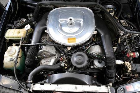 Mercedes 300 CE, Motor