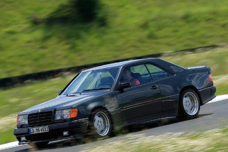 Mercedes 300 CE, Seitenansicht