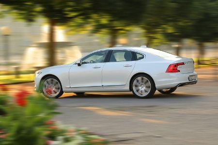Volvo S90 D5 AWD, Seitenansicht