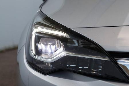 Opel Astra Sports Tourer 1.6 CDTI Ecoflex, Frontscheinwerfer