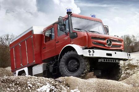 Interschutz 2015: Feuerwehr - Unimog U 5023, hochgeländegängige Mercedes-Benz Unimog für Waldbrand- und Katastropheneinsätze