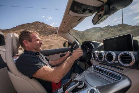 Mercedes-AMG-GT-Roadster