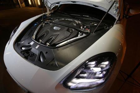 Porsche Panamera 4S, Motor
