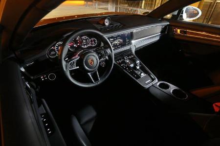 Porsche Panamera 4S, Cockpit