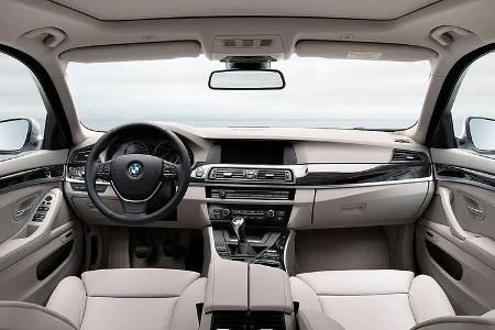 BMW Fünfer Touring, Cockpit