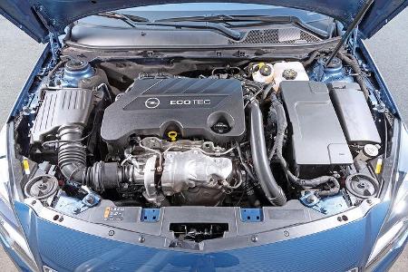 Opel Insignia Sports Tourer, Motor