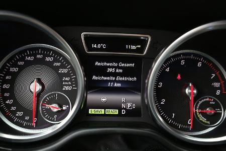 Mercedes GLE 500 e 4Matic, Rundinstrumente