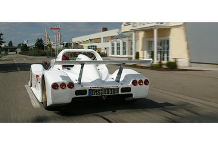 Die Tragweite der Kombination aus 205 PS und 576 Kilogramm wird erst auf dem Kleinen Kurs richtig plakativ