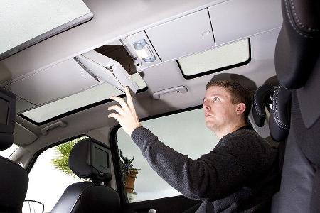 Ford Galaxy 2.0 TDCi Innenraum