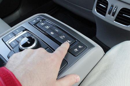 Hyundai Genesis Limousine