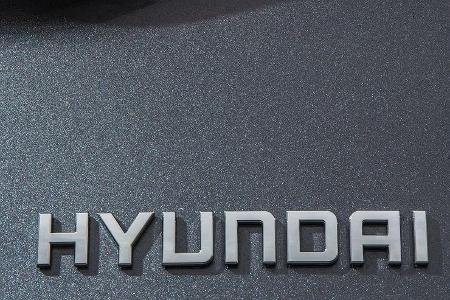 Hyundai Genesis Limousine