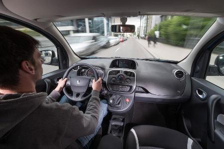 Renault Kangoo dCi 90 Energy, Cockpit, Fahrersicht