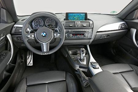BMW 220d, Cockpit