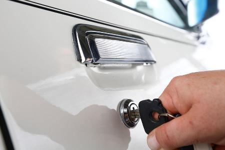 Opel Commodore B, Schlssel, ffnen