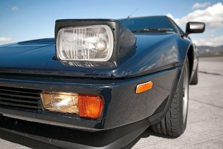 BMW M1, Klappscheinwerfer