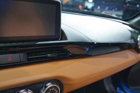 11/2015 Fiat 124 Spider leaked