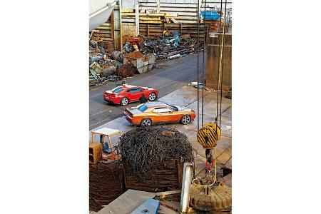 Chevrolet Camaro ZL1, Dodge Challenger SRT8 392, Seitenansicht