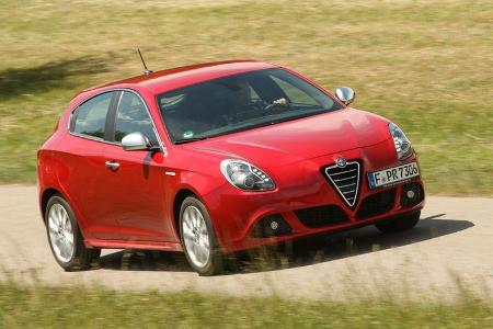 Alfa Romeo Giulietta 1.4 TB 16V, Seitenansicht, schräg