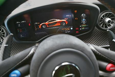 McLaren P1, Display, Infotainment