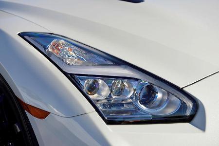 Nissan GT-R Nismo, Fahrbericht, Sportwagen, Supersportwagen, Nrburgring, Nordschleife, Scheinwerfer