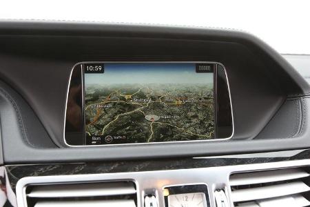 Mercedes E 250 T Elegance, Navi