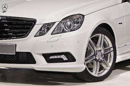 LED-Tagfahrlichter halten in der Frontschürze Einzug.