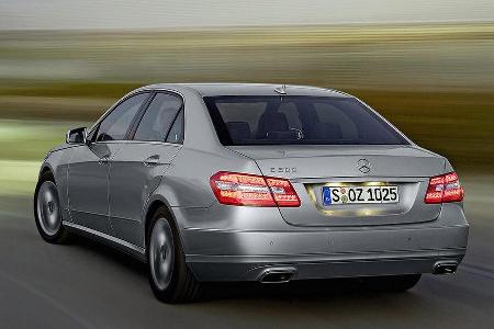 Die Rückleuchten wurden deutlich breiter.