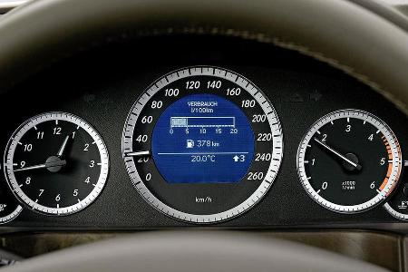 Verbrauchsanzeige im Cockpit.