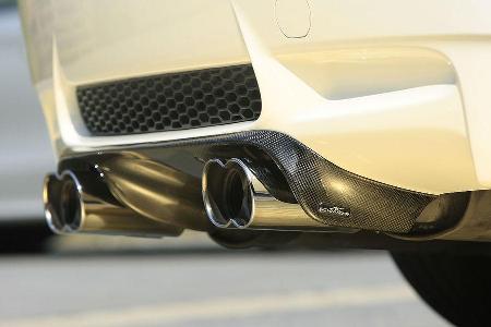 Die beiden Sport-Endschalldämpfer erzeugen einen herzergreifenden Bariton ...